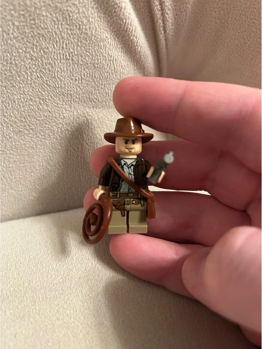CRACKED LEGO Indiana Jones (with Whip/Hat/Bag)